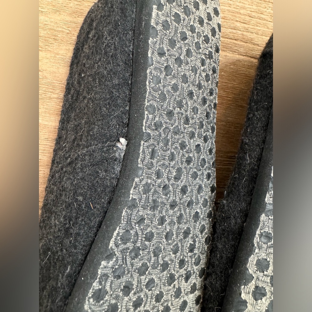 Toms gray wool blend flats with faux fur lining size 9 - Picture 5 of 6